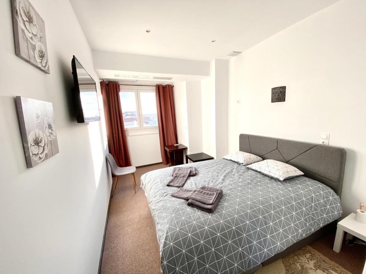 Classic 2 Bedroom Apartment Next To Metro - Marousi Atena Exterior foto