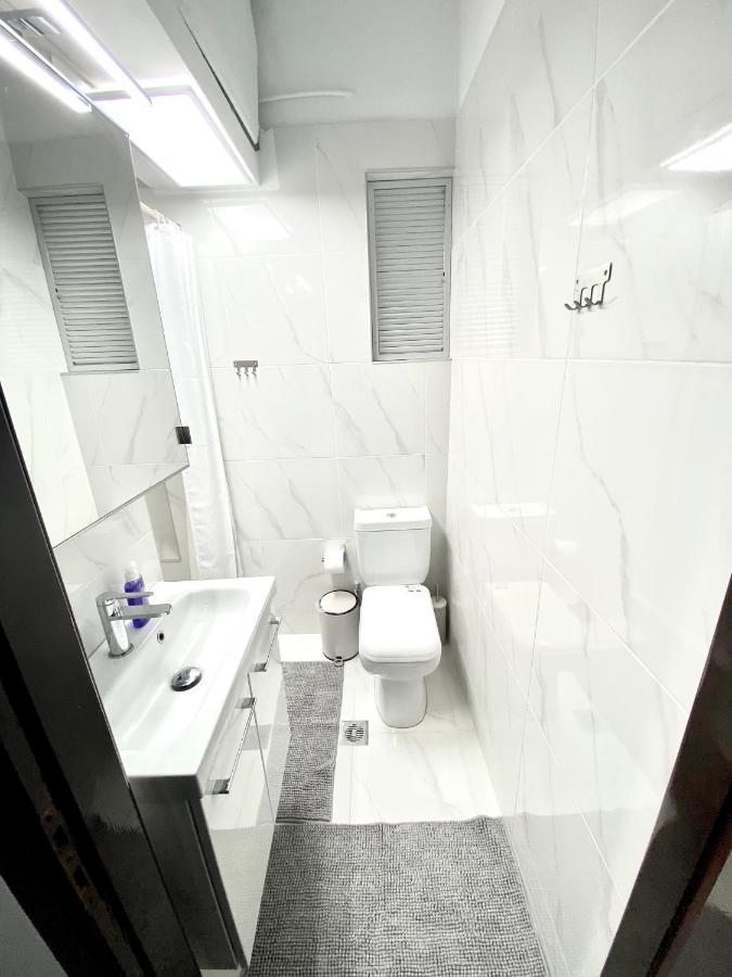 Classic 2 Bedroom Apartment Next To Metro - Marousi Atena Exterior foto